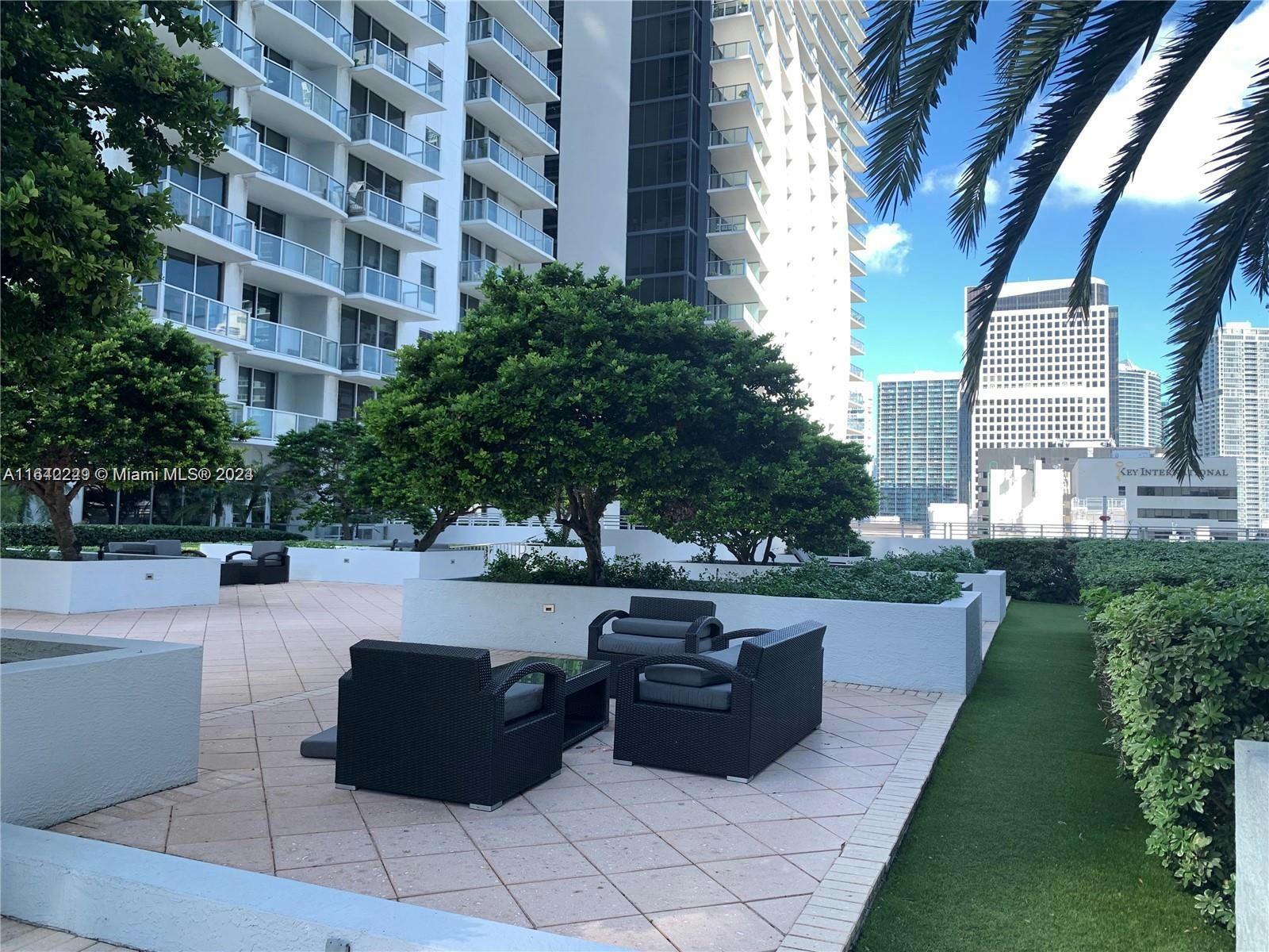 1060 Brickell Ave #1701, Miami, Florida image 14