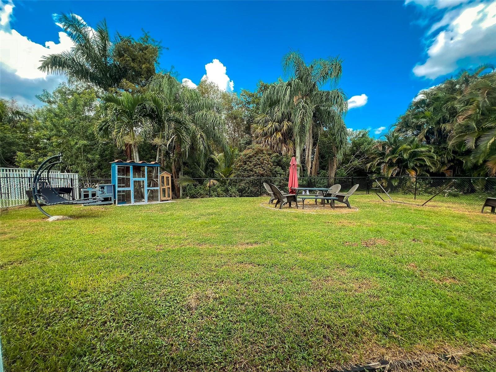 Residential, Wellington, Florida image 37