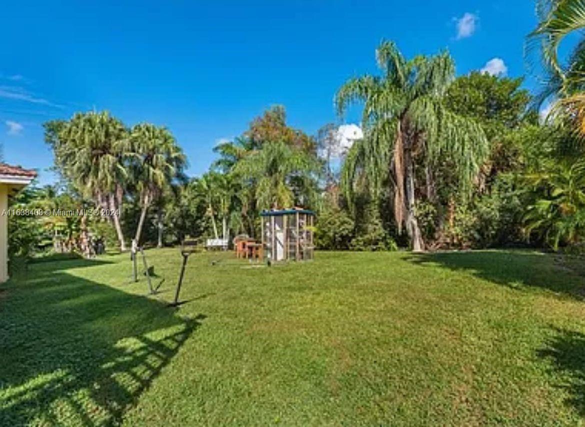 Residential, Wellington, Florida image 39