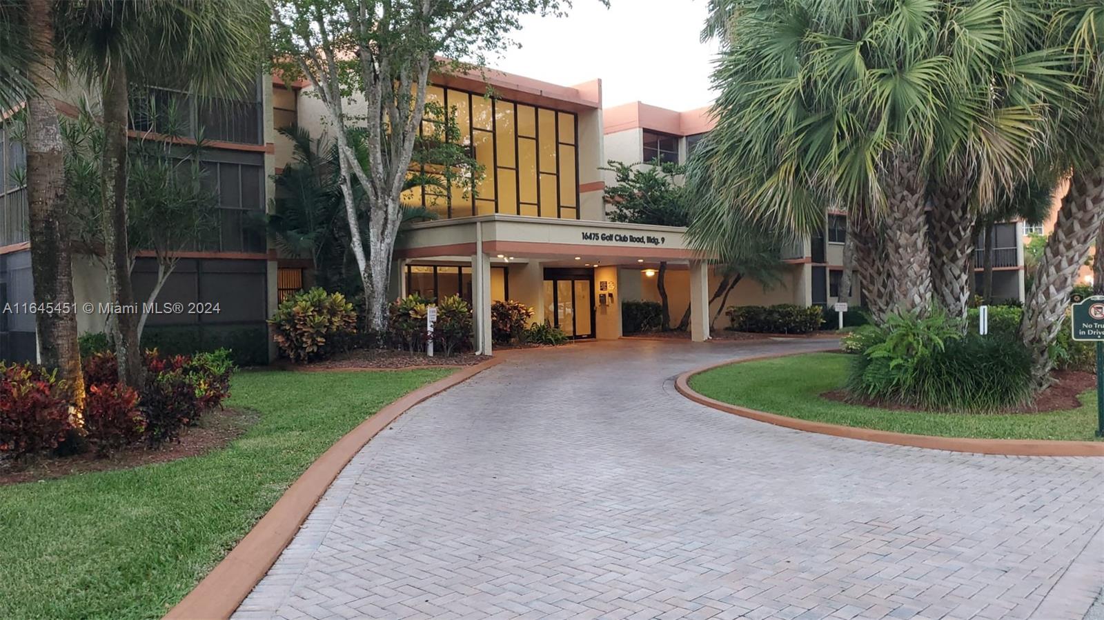 Casa de Condomínio