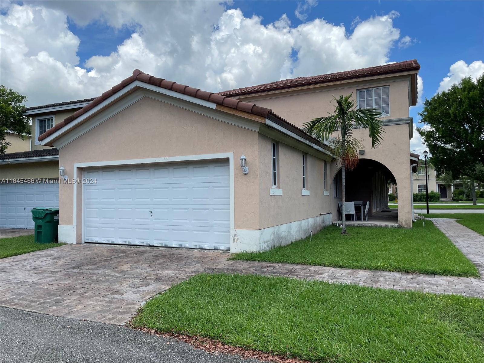 13962 SW 272 St, Homestead, Florida image 2