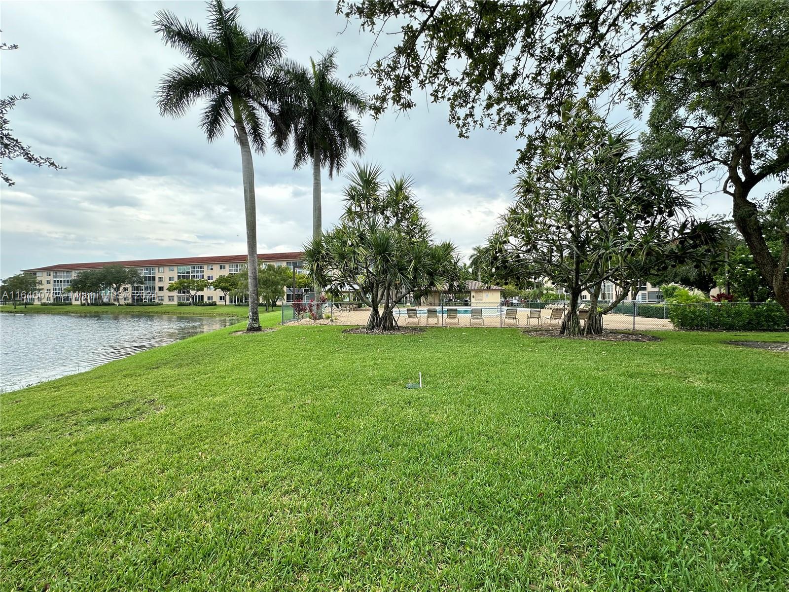 12950 SW 13th St #303D, Pembroke Pines, Florida image 40