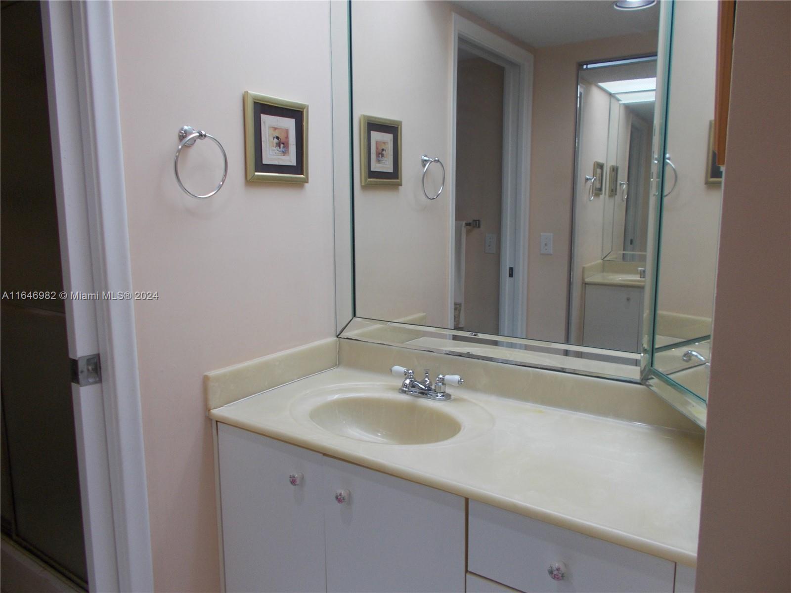 13100 SW 11th Ct #206C, Pembroke Pines, Florida image 33