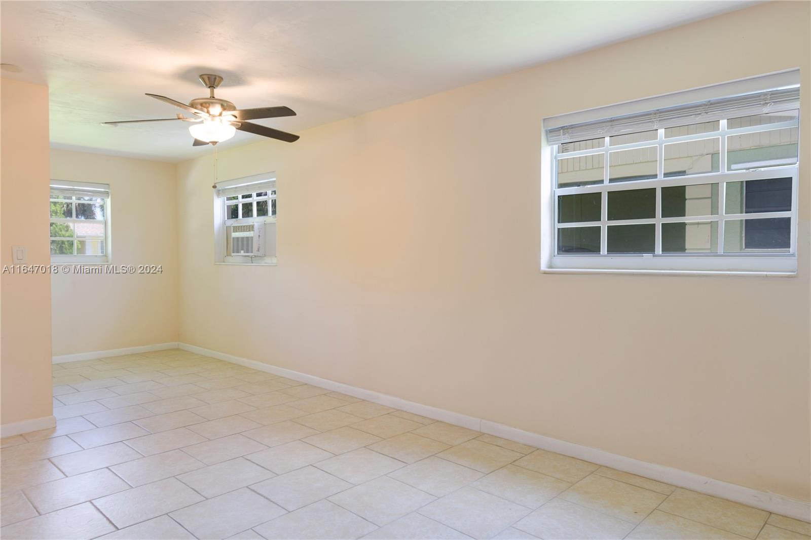 1651 W 35th St, Riviera Beach, Florida image 23