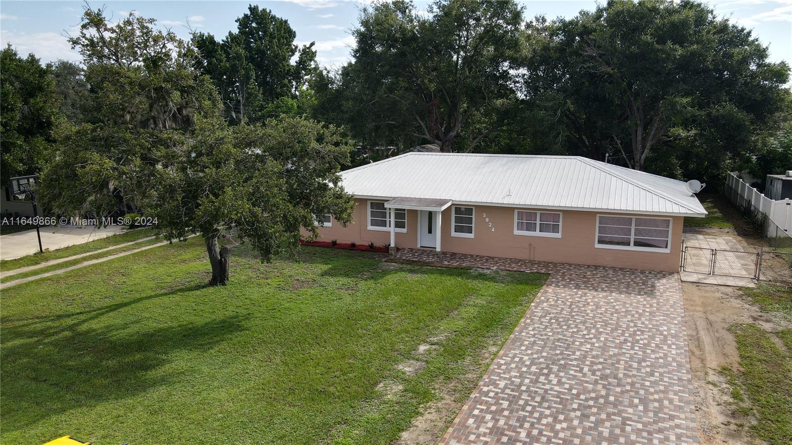 3924 Craig Ave, Sebring, Florida image 12