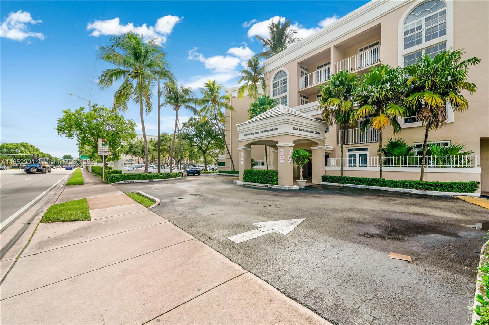 Apartamento en Venta en Coral Gables, FL