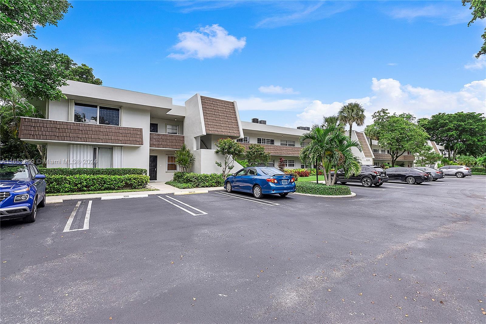 4017 N Cypress Dr #201, Pompano Beach, Florida image 41