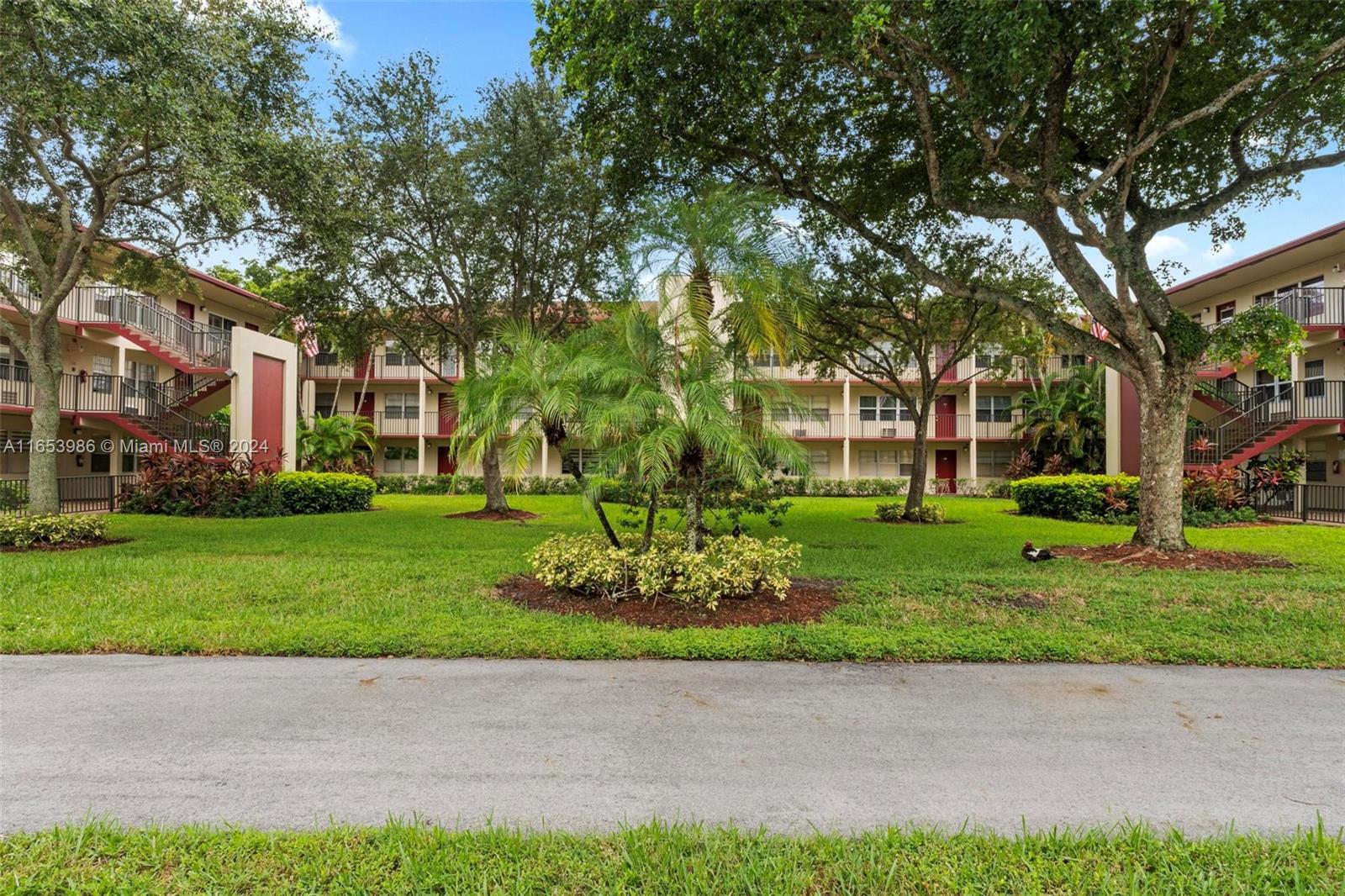 13350 SW 1st St #208P, Pembroke Pines, Florida image 25