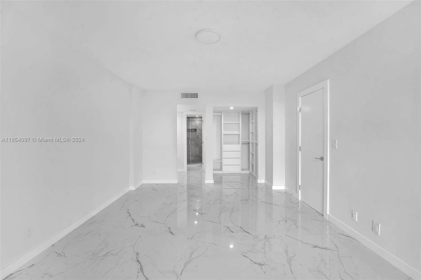 20335 W Country Club Dr #1108, Aventura, Florida image 9