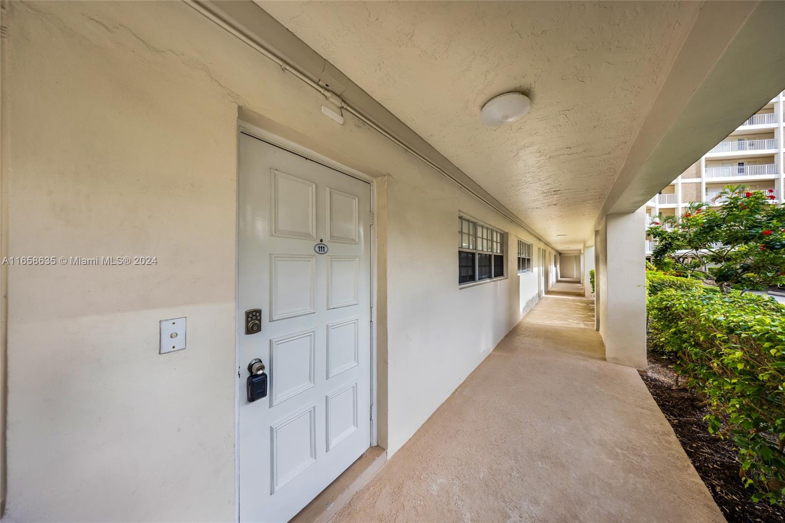 Residential, Pompano Beach, Florida image 4