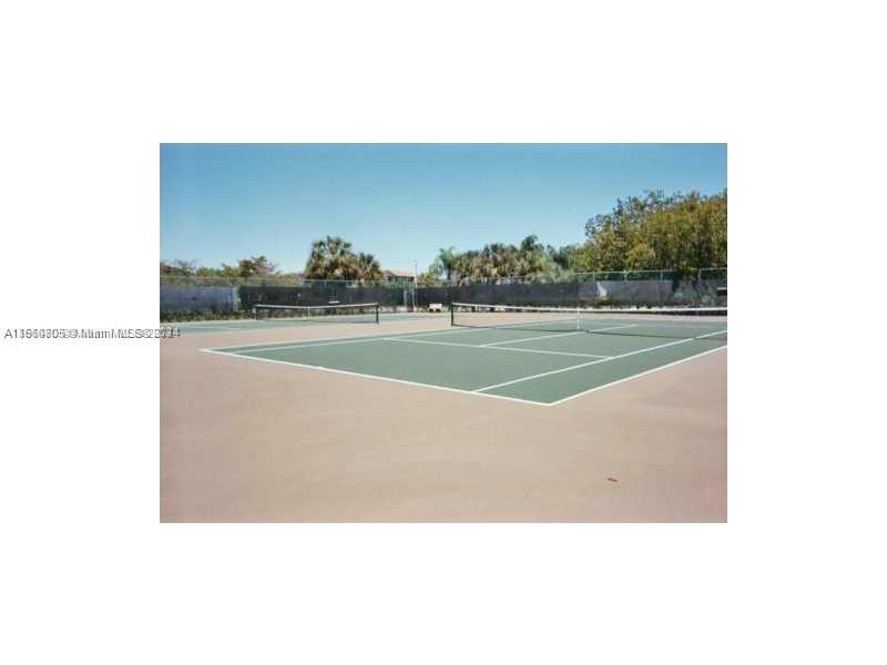 200 SW 132nd Way #104L, Pembroke Pines, Florida image 11