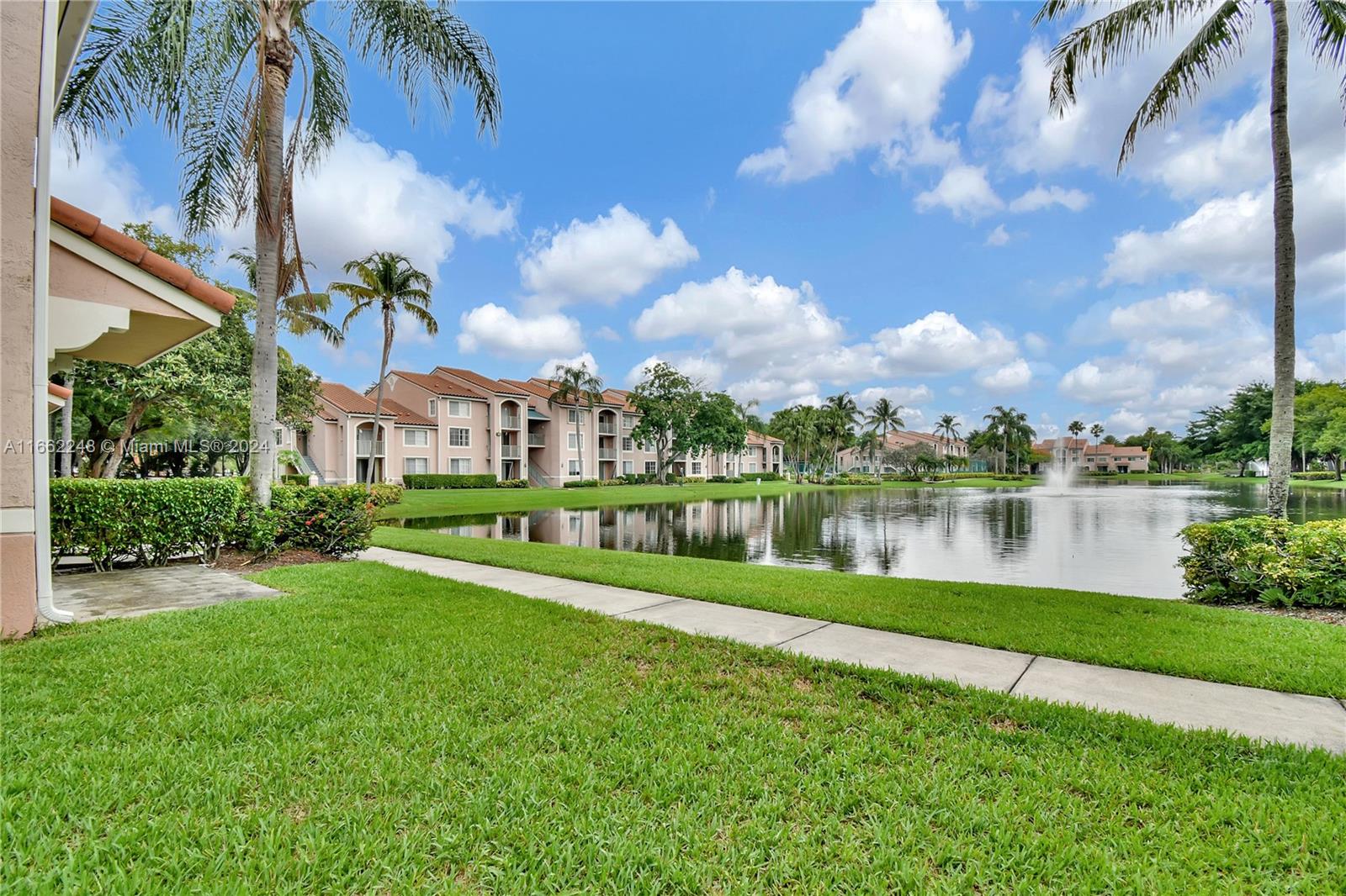 12160 Saint Andrews Pl #205, Miramar, Florida image 3