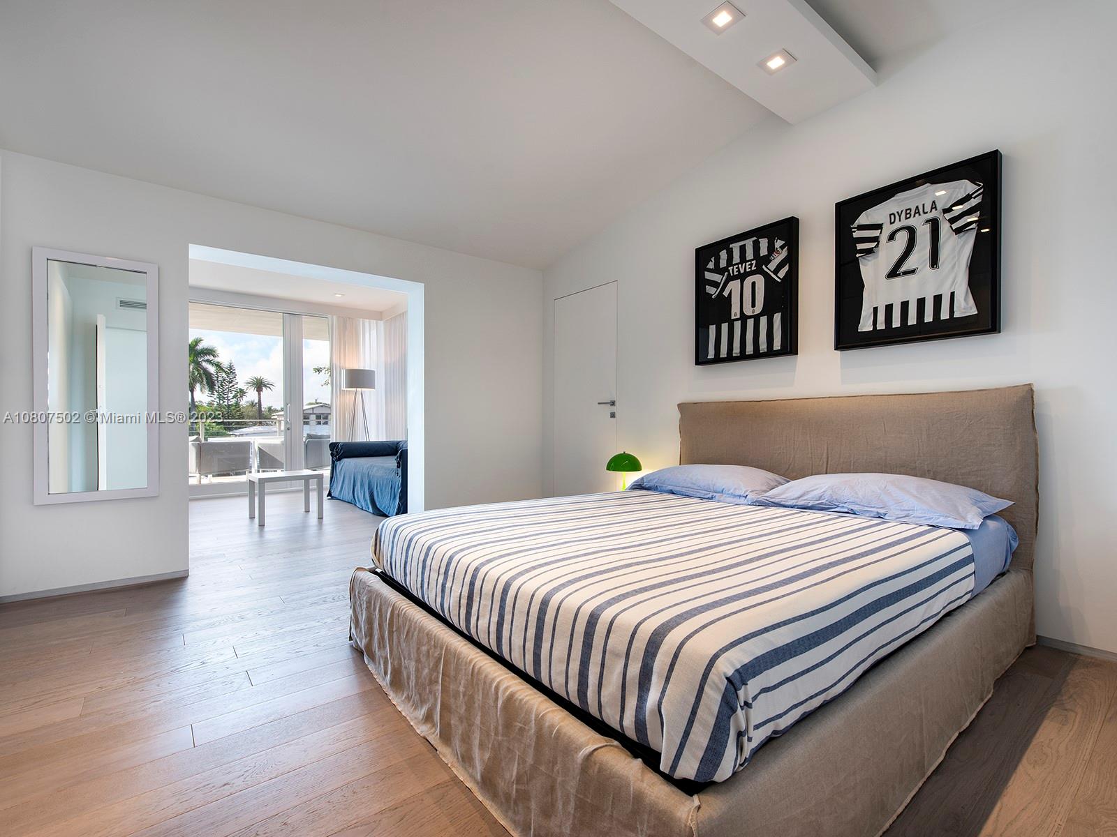 4500 Prairie Ave, Miami Beach, FL, 33140 United States, 7 Bedrooms Bedrooms, ,5 BathroomsBathrooms,Residential,For Sale,Prairie Ave,A10807502