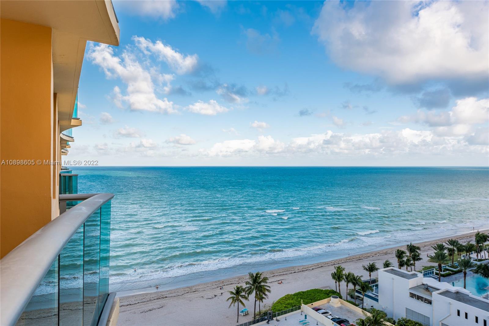 2501 S Ocean Dr #1617 (Available MAY 1) For Sale A10898605, FL