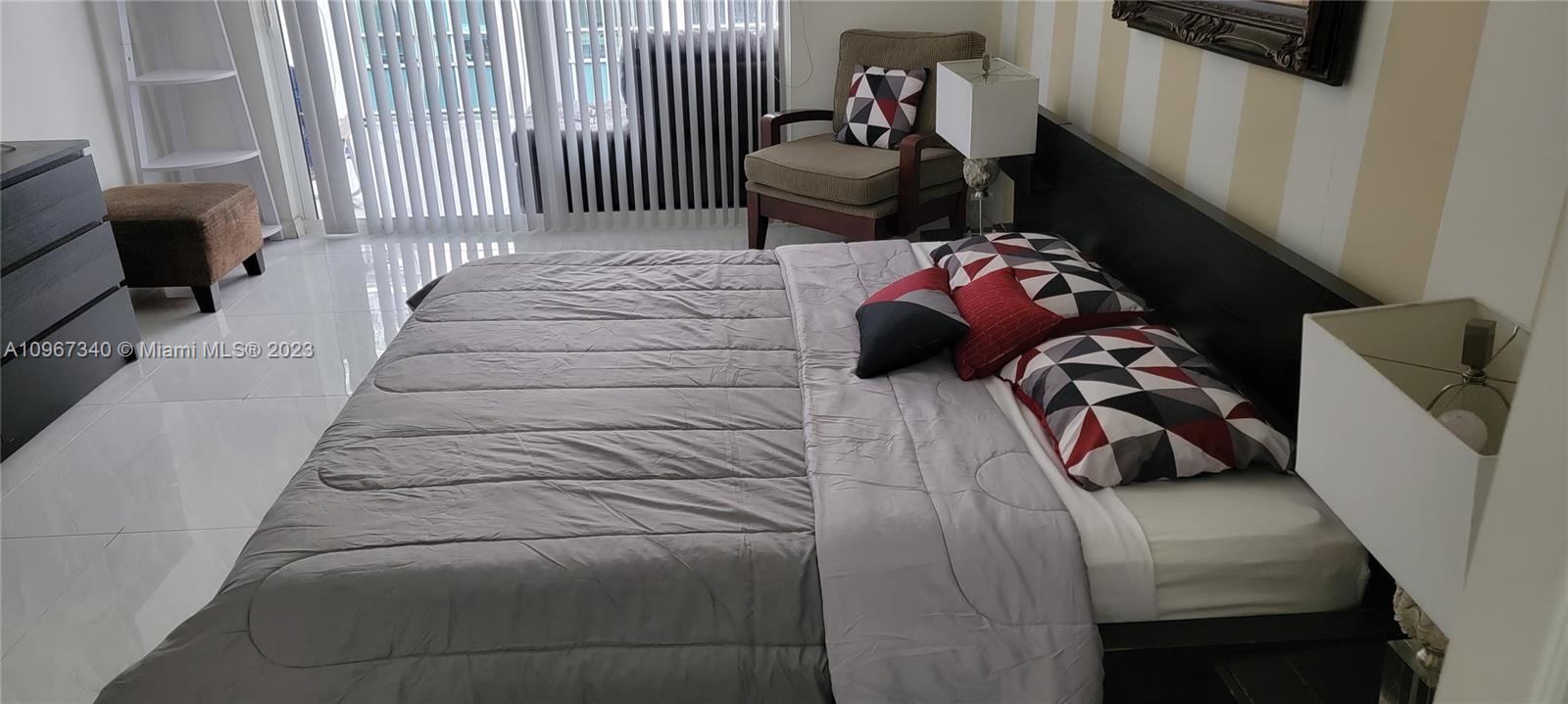 1200 Brickell Bay Dr PH4214, Miami, Florida 33131, 3 Bedrooms Bedrooms, ,2 BathroomsBathrooms,Residentiallease,For Rent,1200 Brickell Bay Dr PH4214,A10967340