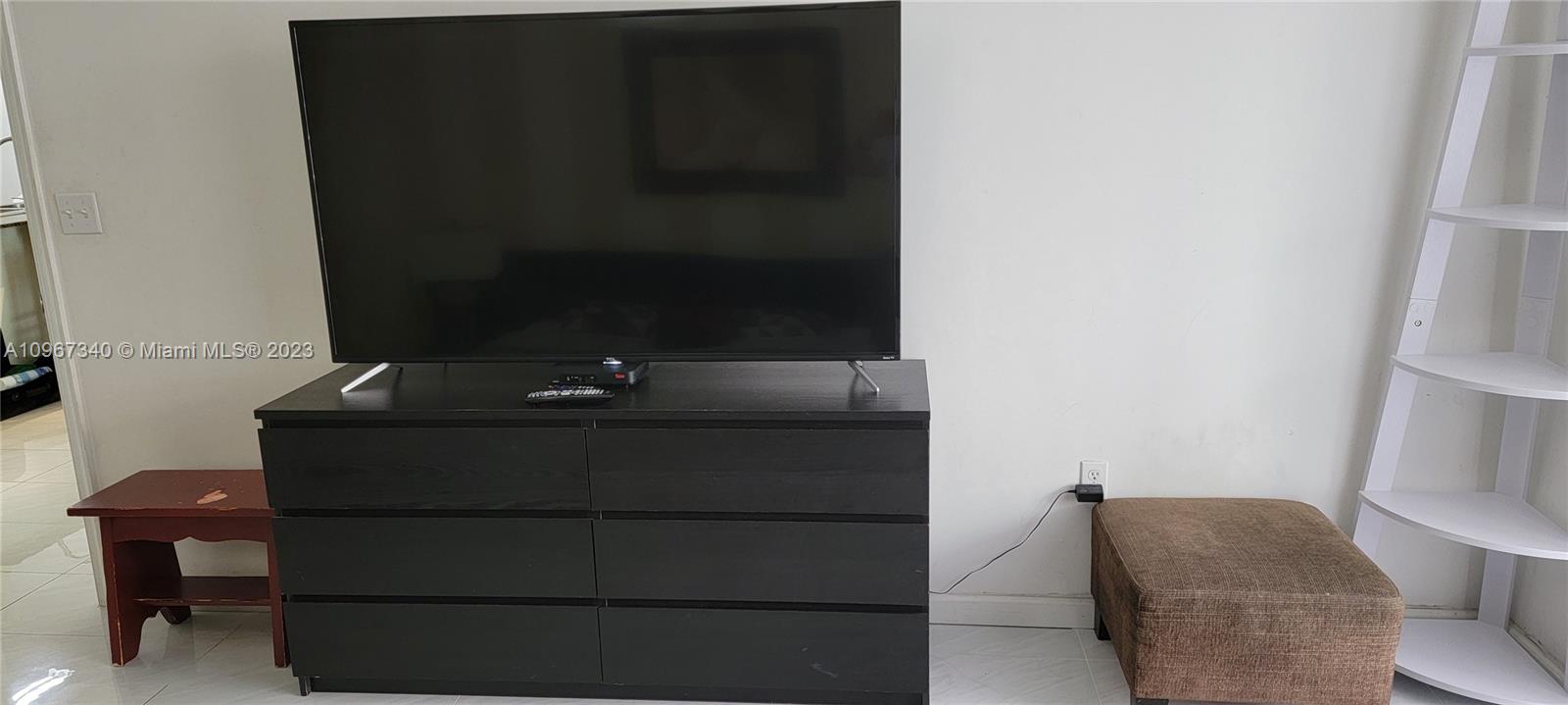 1200 Brickell Bay Dr PH4214, Miami, Florida 33131, 3 Bedrooms Bedrooms, ,2 BathroomsBathrooms,Residentiallease,For Rent,1200 Brickell Bay Dr PH4214,A10967340