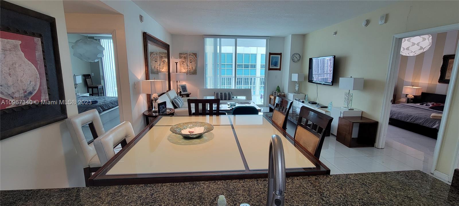1200 Brickell Bay Dr PH4214, Miami, Florida 33131, 3 Bedrooms Bedrooms, ,2 BathroomsBathrooms,Residentiallease,For Rent,1200 Brickell Bay Dr PH4214,A10967340