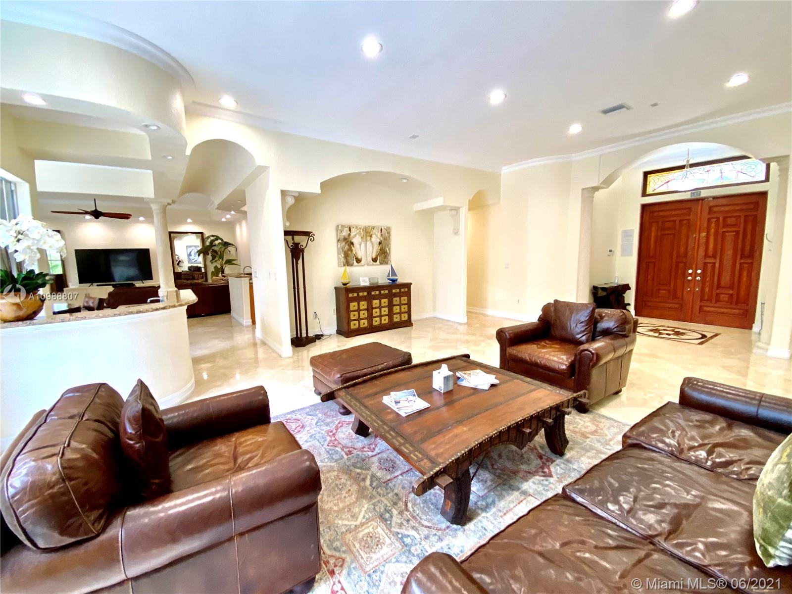 Hollywood, Florida 33019, 4 Bedrooms Bedrooms, ,3 BathroomsBathrooms,Residentiallease,For Rent,A10988807