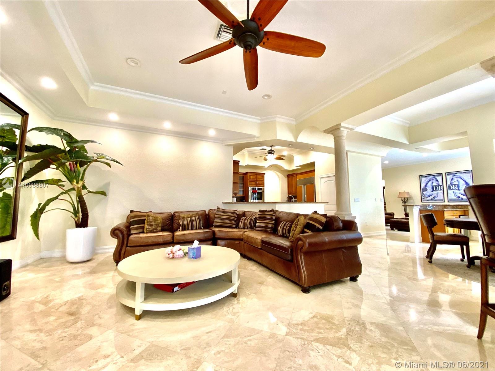 Hollywood, Florida 33019, 4 Bedrooms Bedrooms, ,3 BathroomsBathrooms,Residentiallease,For Rent,A10988807