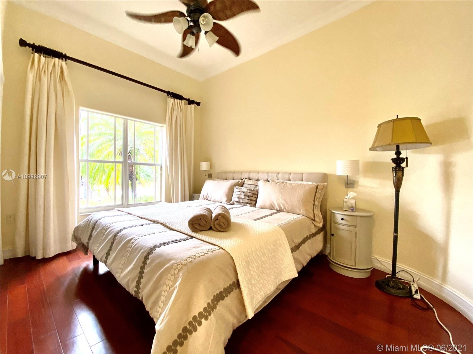 Hollywood, Florida 33019, 4 Bedrooms Bedrooms, ,3 BathroomsBathrooms,Residentiallease,For Rent,A10988807