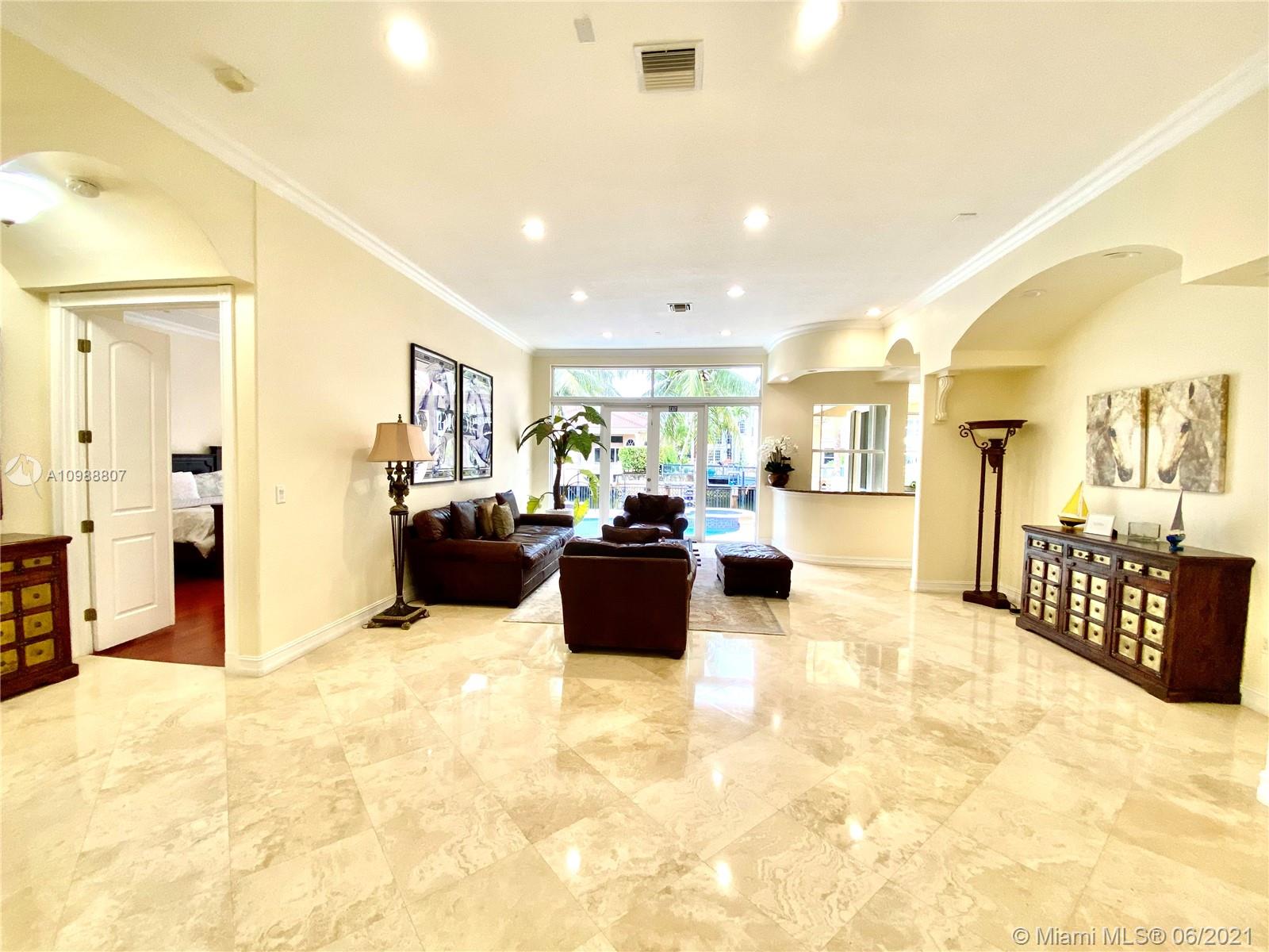 Hollywood, Florida 33019, 4 Bedrooms Bedrooms, ,3 BathroomsBathrooms,Residentiallease,For Rent,A10988807