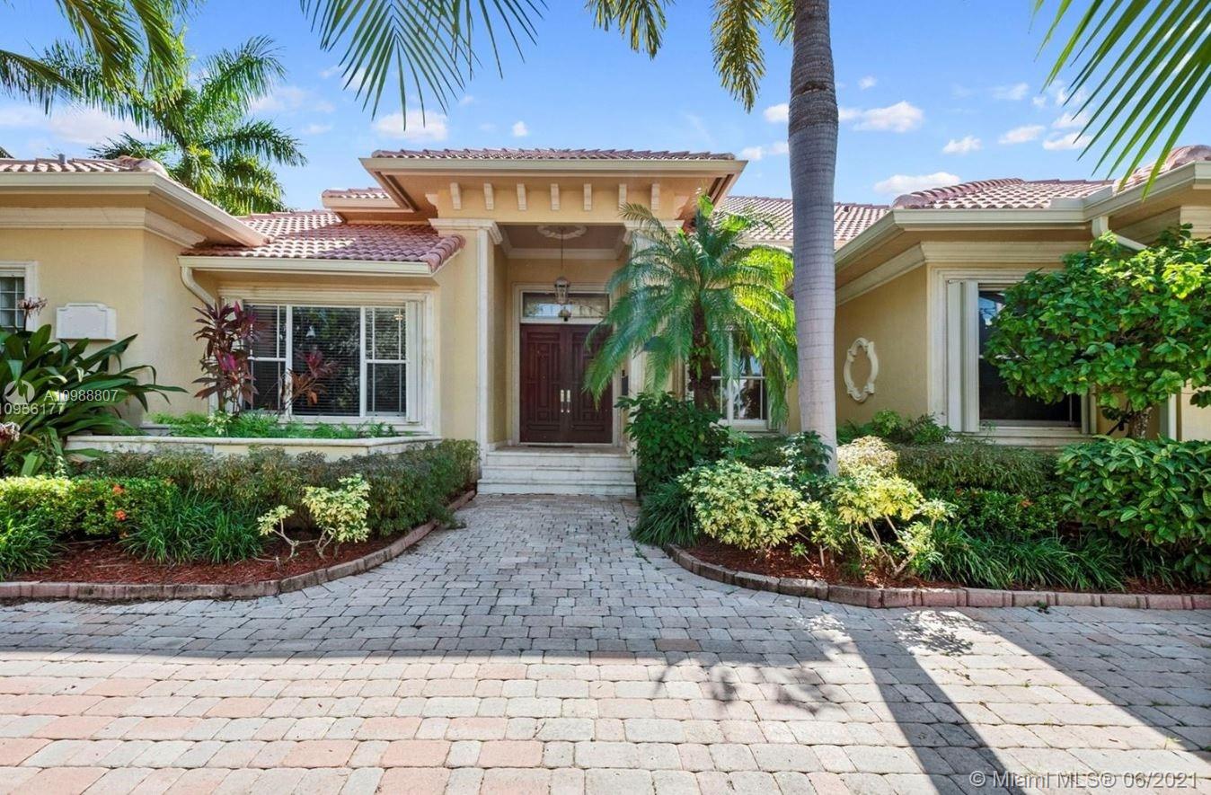 Hollywood, Florida 33019, 4 Bedrooms Bedrooms, ,3 BathroomsBathrooms,Residentiallease,For Rent,A10988807