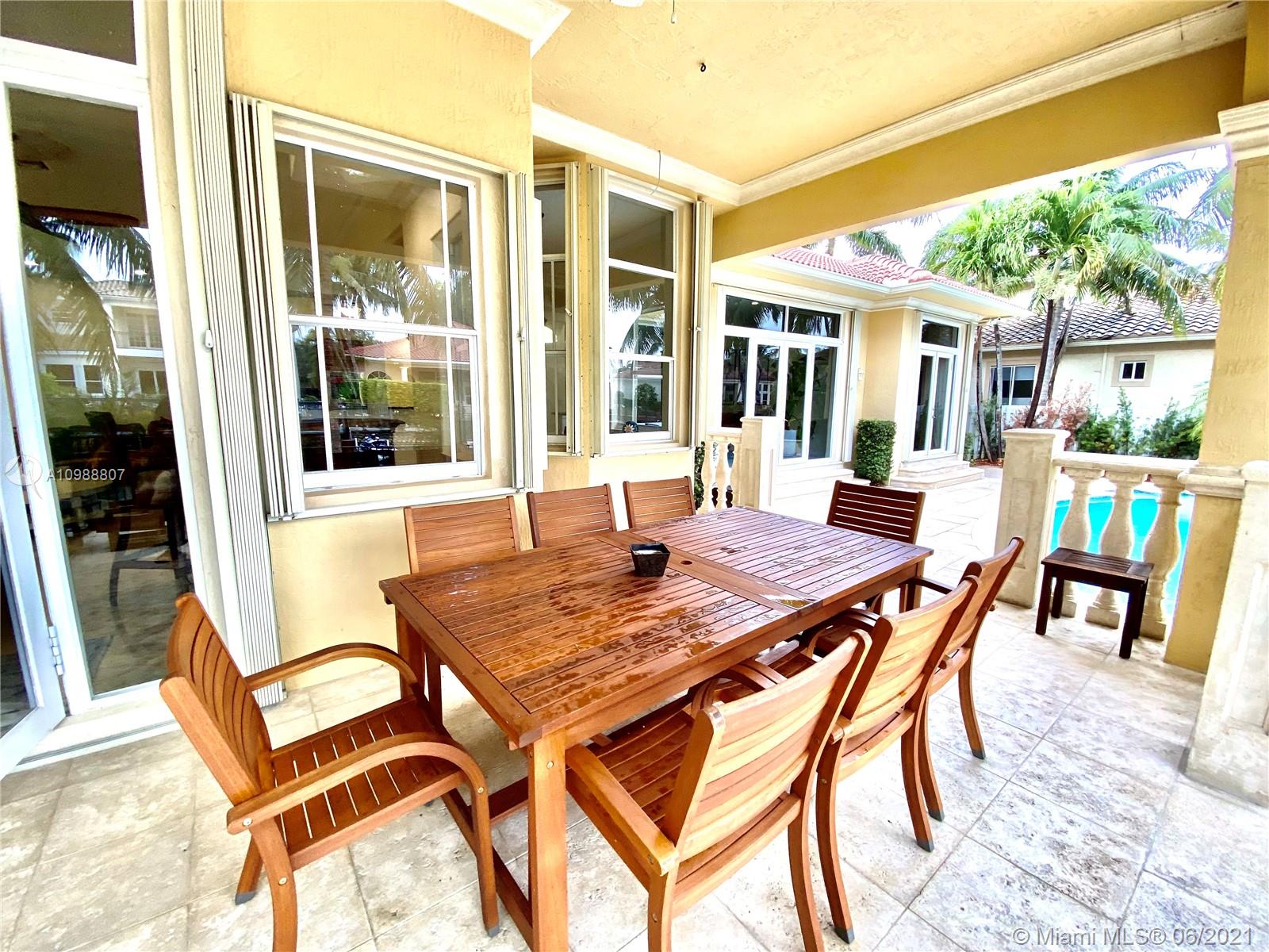 Hollywood, Florida 33019, 4 Bedrooms Bedrooms, ,3 BathroomsBathrooms,Residentiallease,For Rent,A10988807