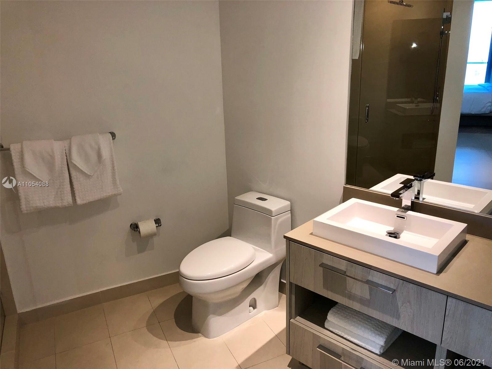 4111 Ocean Dr, Hollywood, FL, 33019 United States, 1 Bedroom Bedrooms, ,1 BathroomBathrooms,Residential,For Sale,Ocean Dr,A11054088