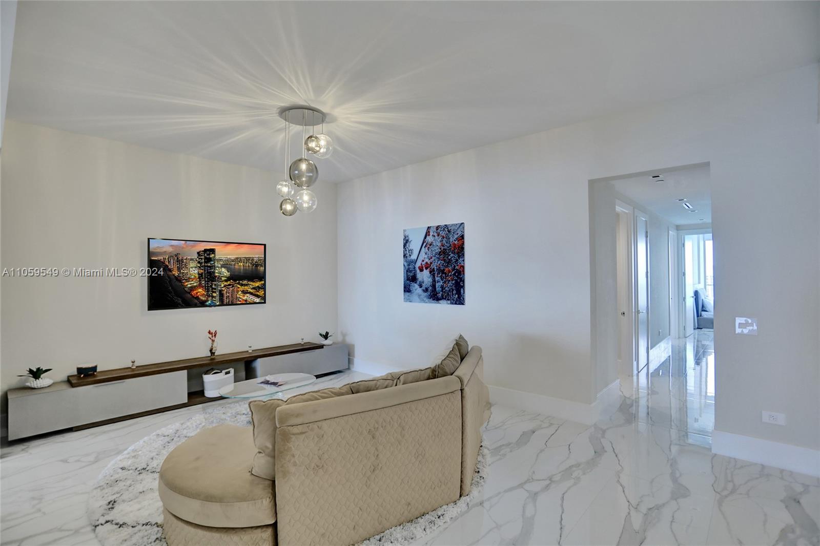 18501 Collins Ave, Sunny Isles Beach, FL, 33160 United States, 3 Bedrooms Bedrooms, ,4 BathroomsBathrooms,Residential,For Sale,Collins Ave,A11059549