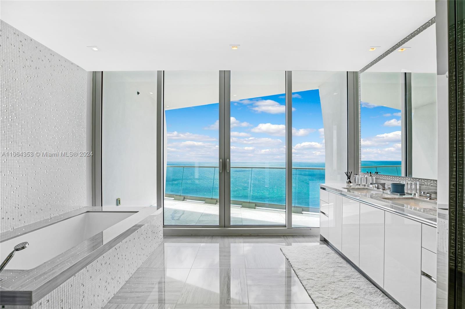 16901 Collins Ave, Sunny Isles Beach, FL, 33160 United States, 3 Bedrooms Bedrooms, ,4 BathroomsBathrooms,Residential,For Sale,Collins Ave,A11064353