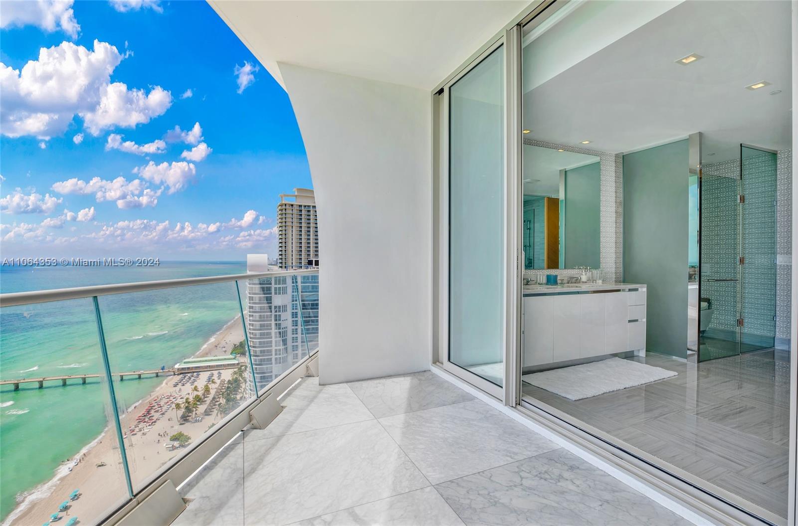 16901 Collins Ave, Sunny Isles Beach, FL, 33160 United States, 3 Bedrooms Bedrooms, ,4 BathroomsBathrooms,Residential,For Sale,Collins Ave,A11064353