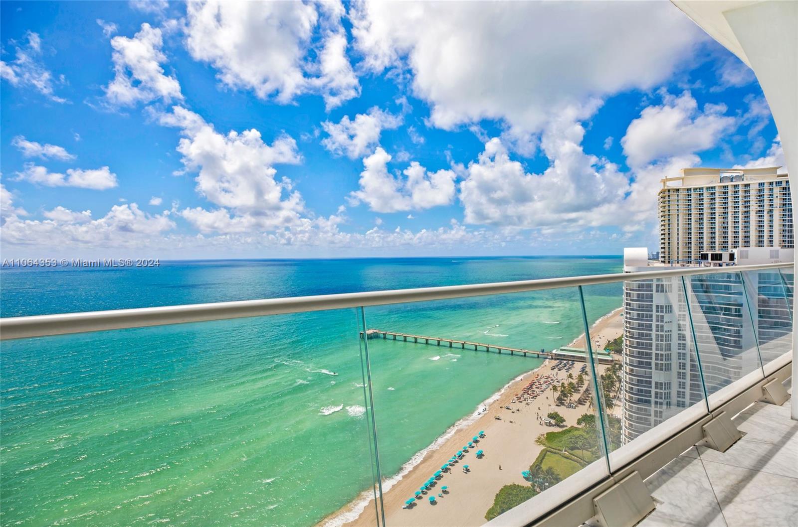 16901 Collins Ave, Sunny Isles Beach, FL, 33160 United States, 3 Bedrooms Bedrooms, ,4 BathroomsBathrooms,Residential,For Sale,Collins Ave,A11064353