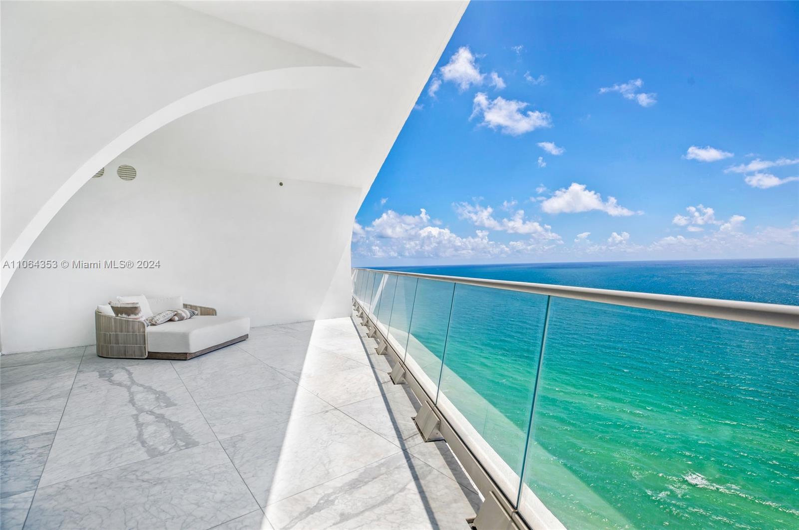 16901 Collins Ave, Sunny Isles Beach, FL, 33160 United States, 3 Bedrooms Bedrooms, ,4 BathroomsBathrooms,Residential,For Sale,Collins Ave,A11064353