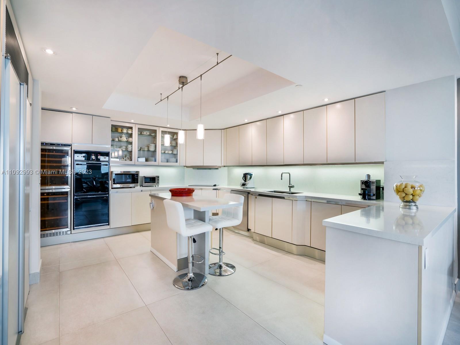 445 Grand Bay Dr, Key Biscayne, FL, 33149 United States, 4 Bedrooms Bedrooms, ,4 BathroomsBathrooms,Residential,For Sale,Grand Bay Dr,A11092993