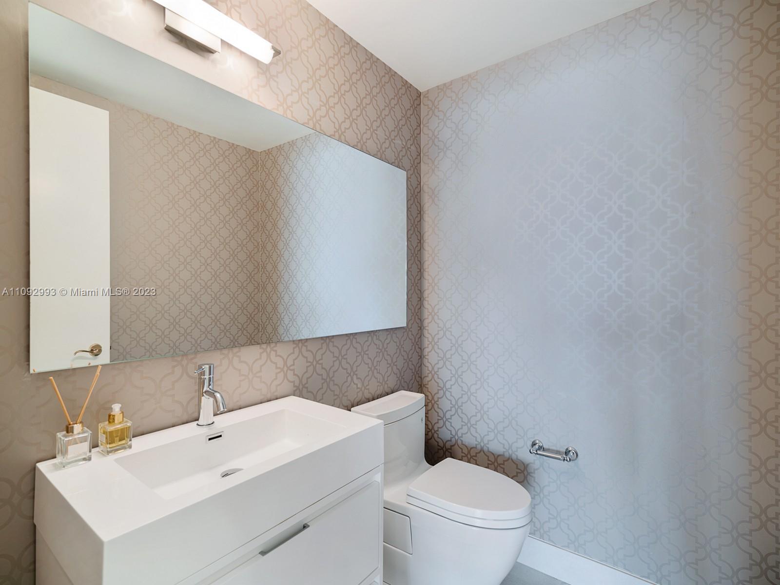 445 Grand Bay Dr, Key Biscayne, FL, 33149 United States, 4 Bedrooms Bedrooms, ,4 BathroomsBathrooms,Residential,For Sale,Grand Bay Dr,A11092993