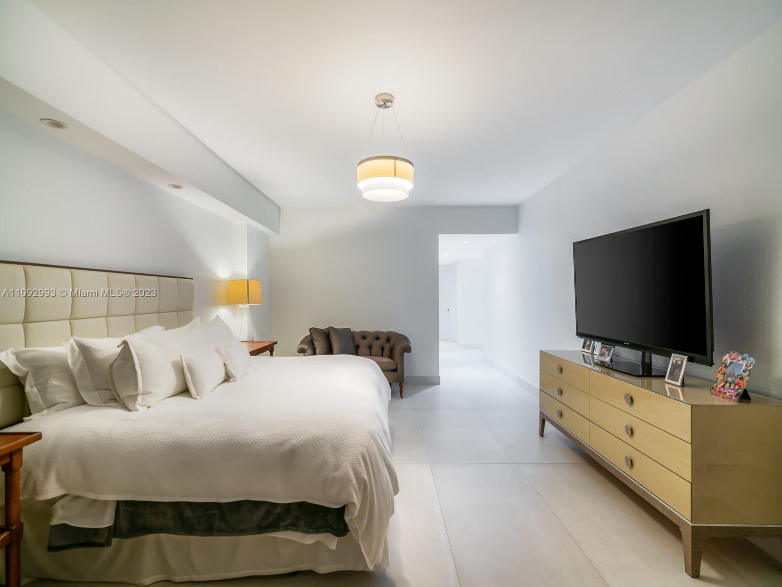 445 Grand Bay Dr, Key Biscayne, FL, 33149 United States, 4 Bedrooms Bedrooms, ,4 BathroomsBathrooms,Residential,For Sale,Grand Bay Dr,A11092993