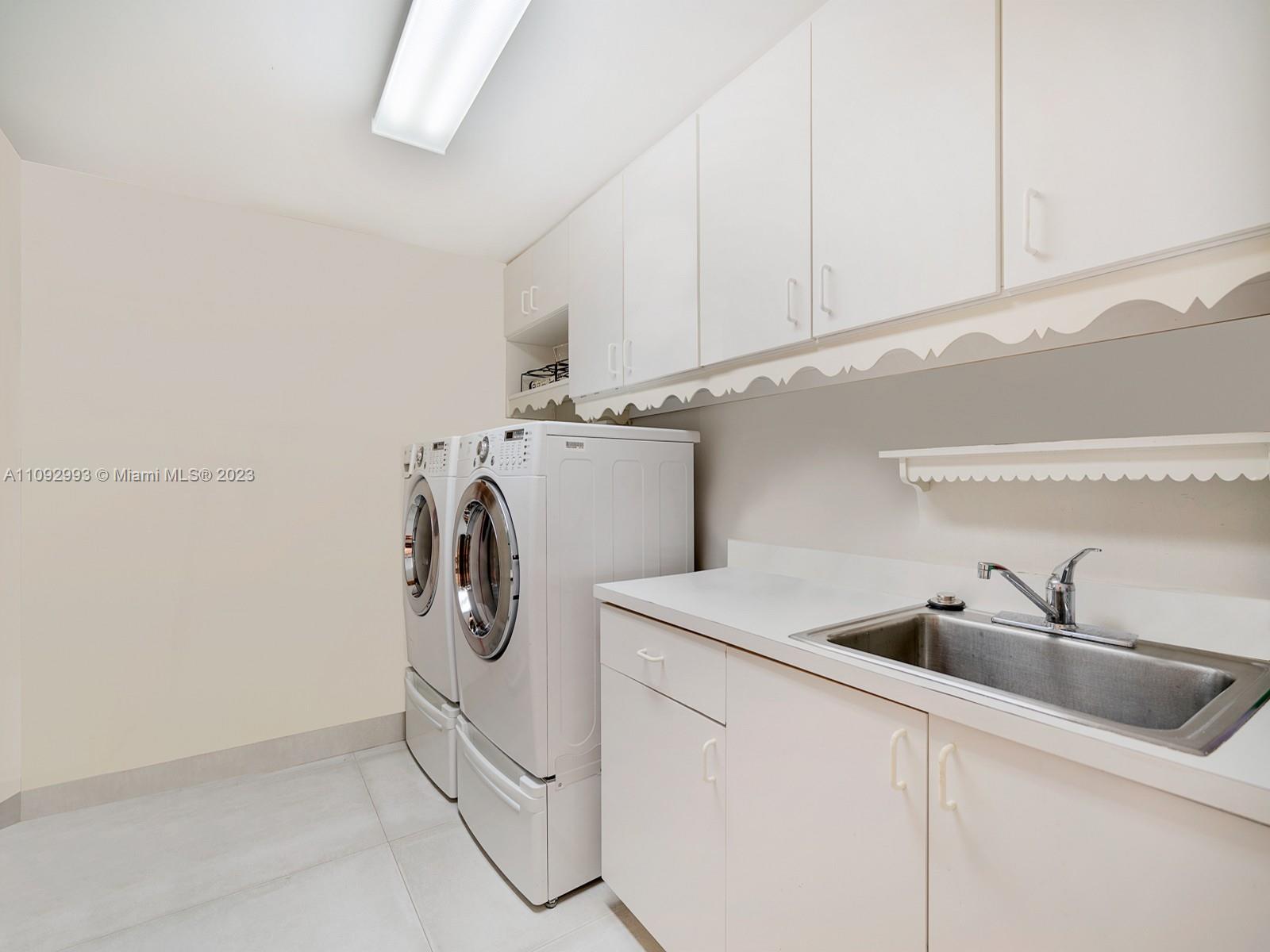 445 Grand Bay Dr, Key Biscayne, FL, 33149 United States, 4 Bedrooms Bedrooms, ,4 BathroomsBathrooms,Residential,For Sale,Grand Bay Dr,A11092993