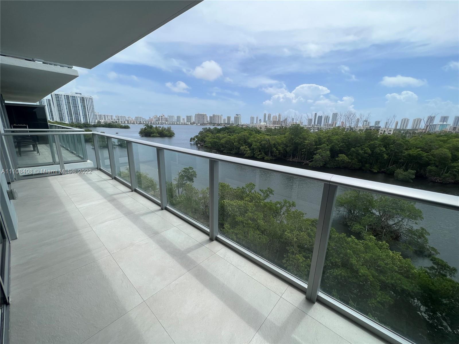 16385 Biscayne Blvd 617, North Miami Beach, FL 33160, 2 Bedrooms Bedrooms, ,2 BathroomsBathrooms,Residential,For Sale,Biscayne Blvd,A11108408