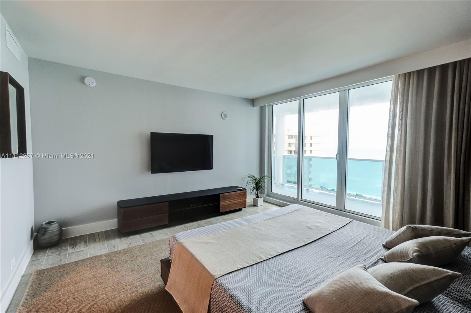 102 24th St 1522, Miami Beach, Florida 33139, 2 Bedrooms Bedrooms, ,2 BathroomsBathrooms,Residentiallease,For Rent,102 24th St 1522,A11112297