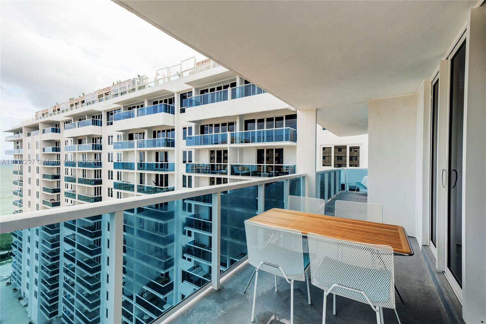 102 24th St 1522, Miami Beach, Florida 33139, 2 Bedrooms Bedrooms, ,2 BathroomsBathrooms,Residentiallease,For Rent,102 24th St 1522,A11112297