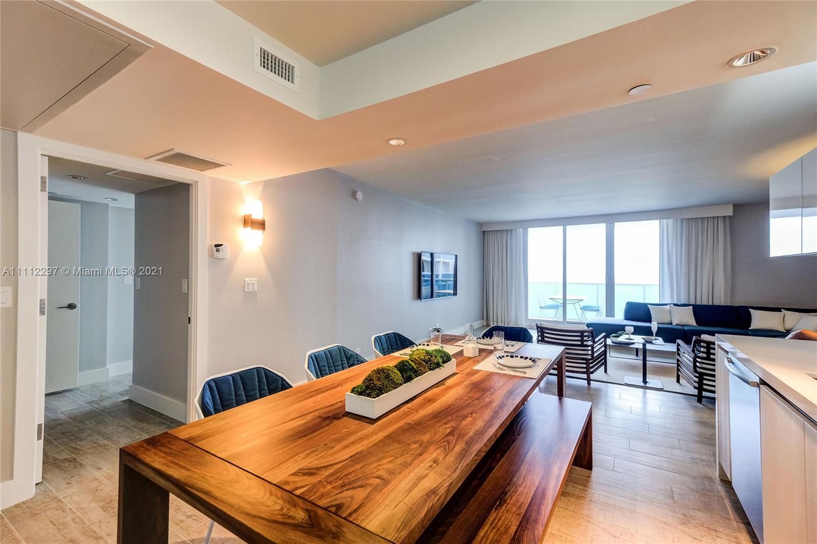 102 24th St 1522, Miami Beach, Florida 33139, 2 Bedrooms Bedrooms, ,2 BathroomsBathrooms,Residentiallease,For Rent,102 24th St 1522,A11112297