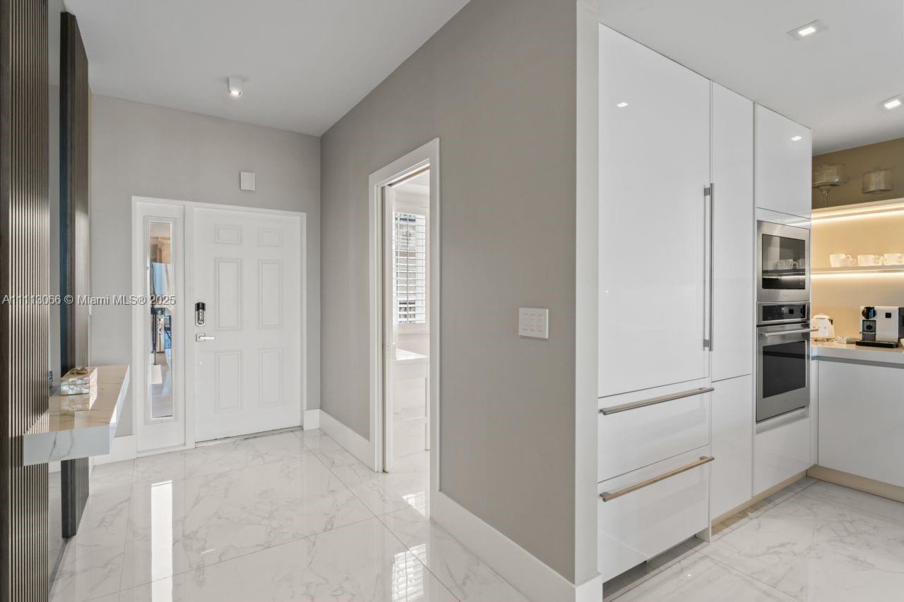 19143 Fisher Island Dr 19143, Miami Beach, Florida 33109, 3 Bedrooms Bedrooms, ,2 BathroomsBathrooms,Residentiallease,For Rent,19143 Fisher Island Dr 19143,A11113066
