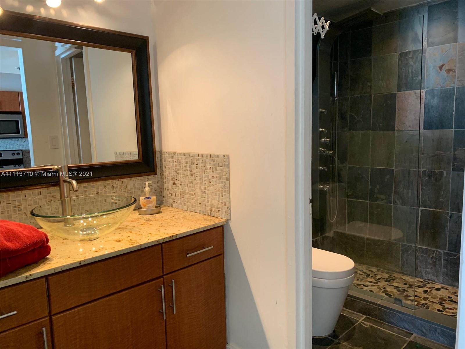 Miami Beach, Florida 33139, ,1 BathroomBathrooms,Residentiallease,For Rent,A11113710