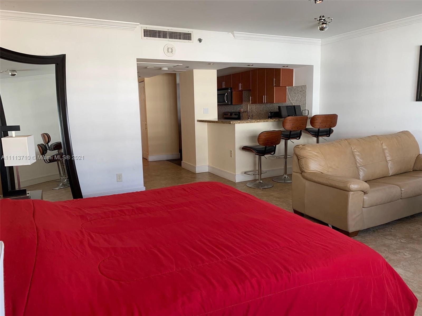 Miami Beach, Florida 33139, ,1 BathroomBathrooms,Residentiallease,For Rent,A11113710