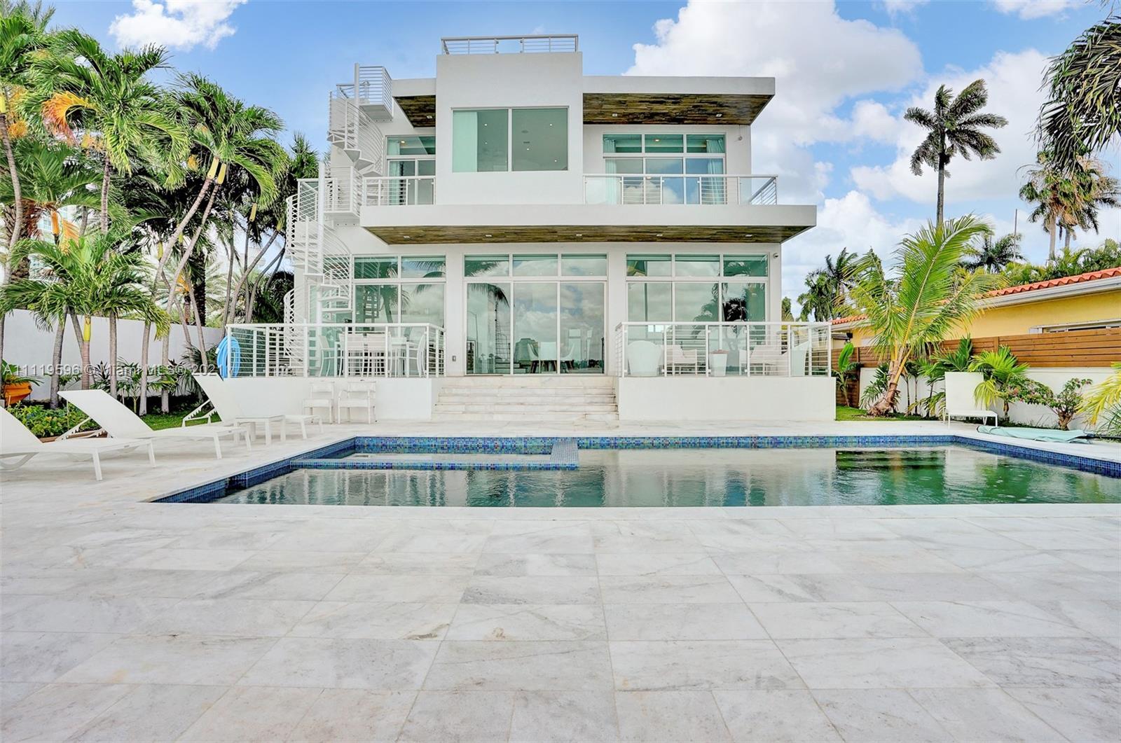 7830 Miami View Dr -, North Bay Village, Florida 33141, 5 Bedrooms Bedrooms, ,5 BathroomsBathrooms,Residentiallease,For Rent,7830 Miami View Dr -,A11119596