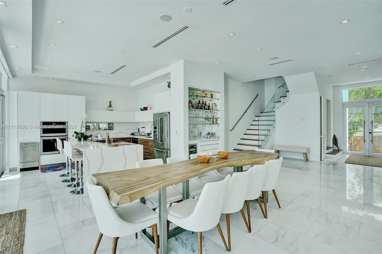 7830 Miami View Dr -, North Bay Village, Florida 33141, 5 Bedrooms Bedrooms, ,5 BathroomsBathrooms,Residentiallease,For Rent,7830 Miami View Dr -,A11119596