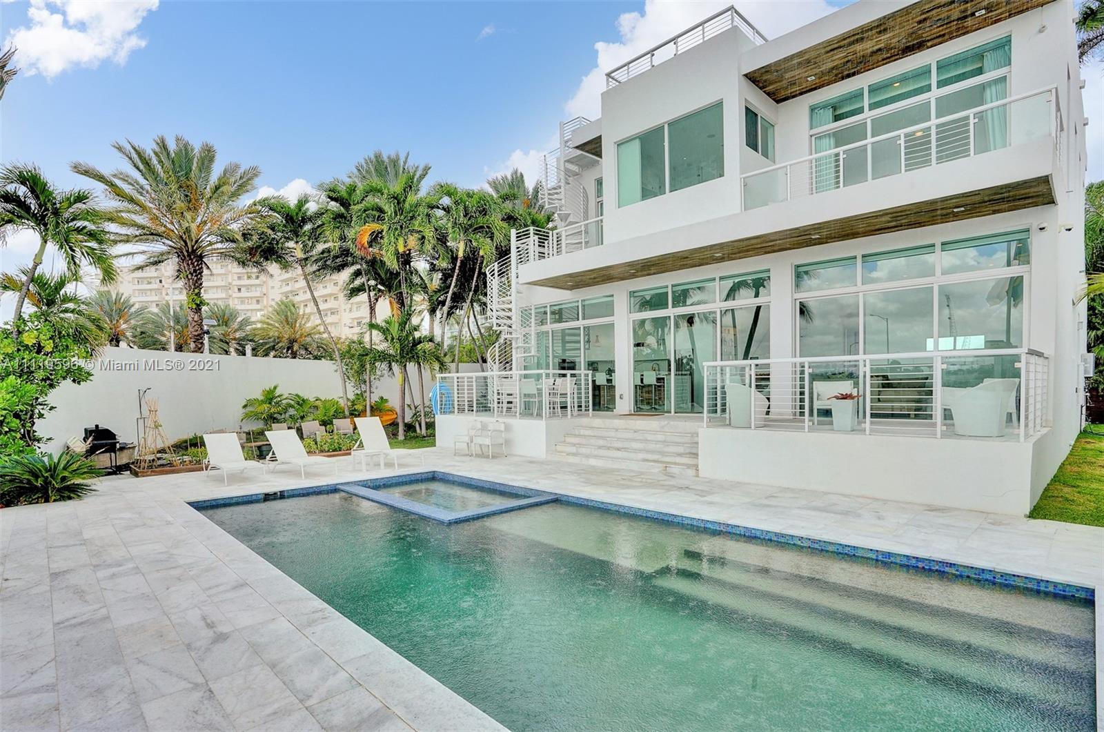 7830 Miami View Dr -, North Bay Village, Florida 33141, 5 Bedrooms Bedrooms, ,5 BathroomsBathrooms,Residentiallease,For Rent,7830 Miami View Dr -,A11119596