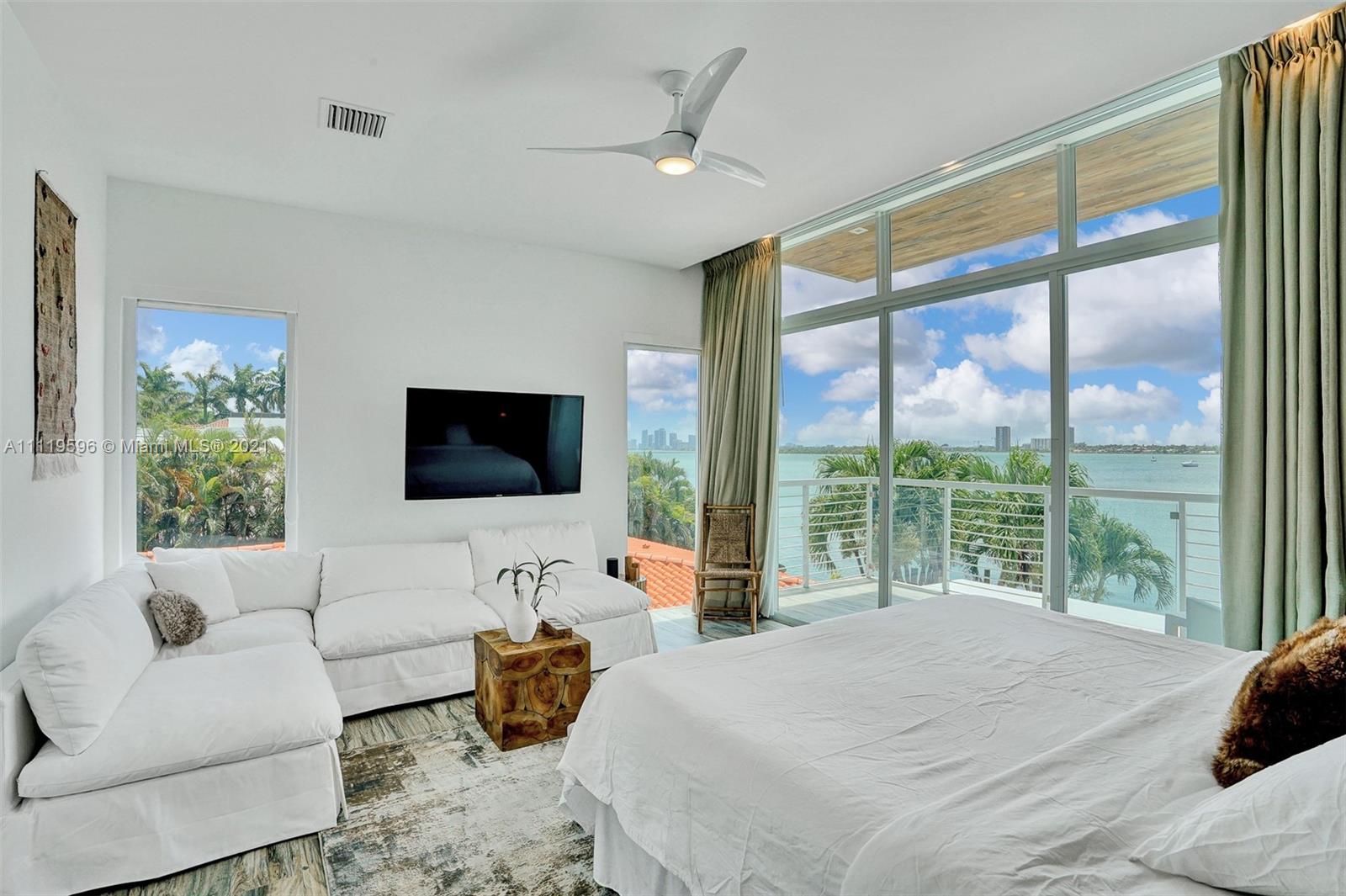 7830 Miami View Dr -, North Bay Village, Florida 33141, 5 Bedrooms Bedrooms, ,5 BathroomsBathrooms,Residentiallease,For Rent,7830 Miami View Dr -,A11119596