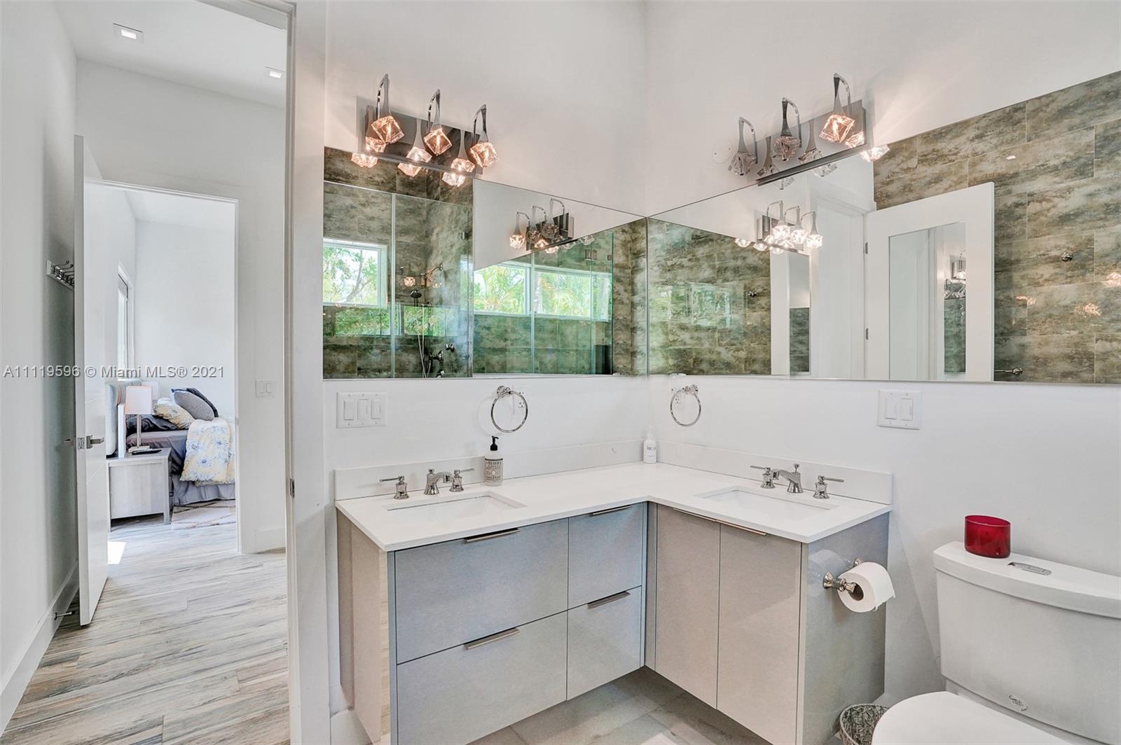 7830 Miami View Dr -, North Bay Village, Florida 33141, 5 Bedrooms Bedrooms, ,5 BathroomsBathrooms,Residentiallease,For Rent,7830 Miami View Dr -,A11119596