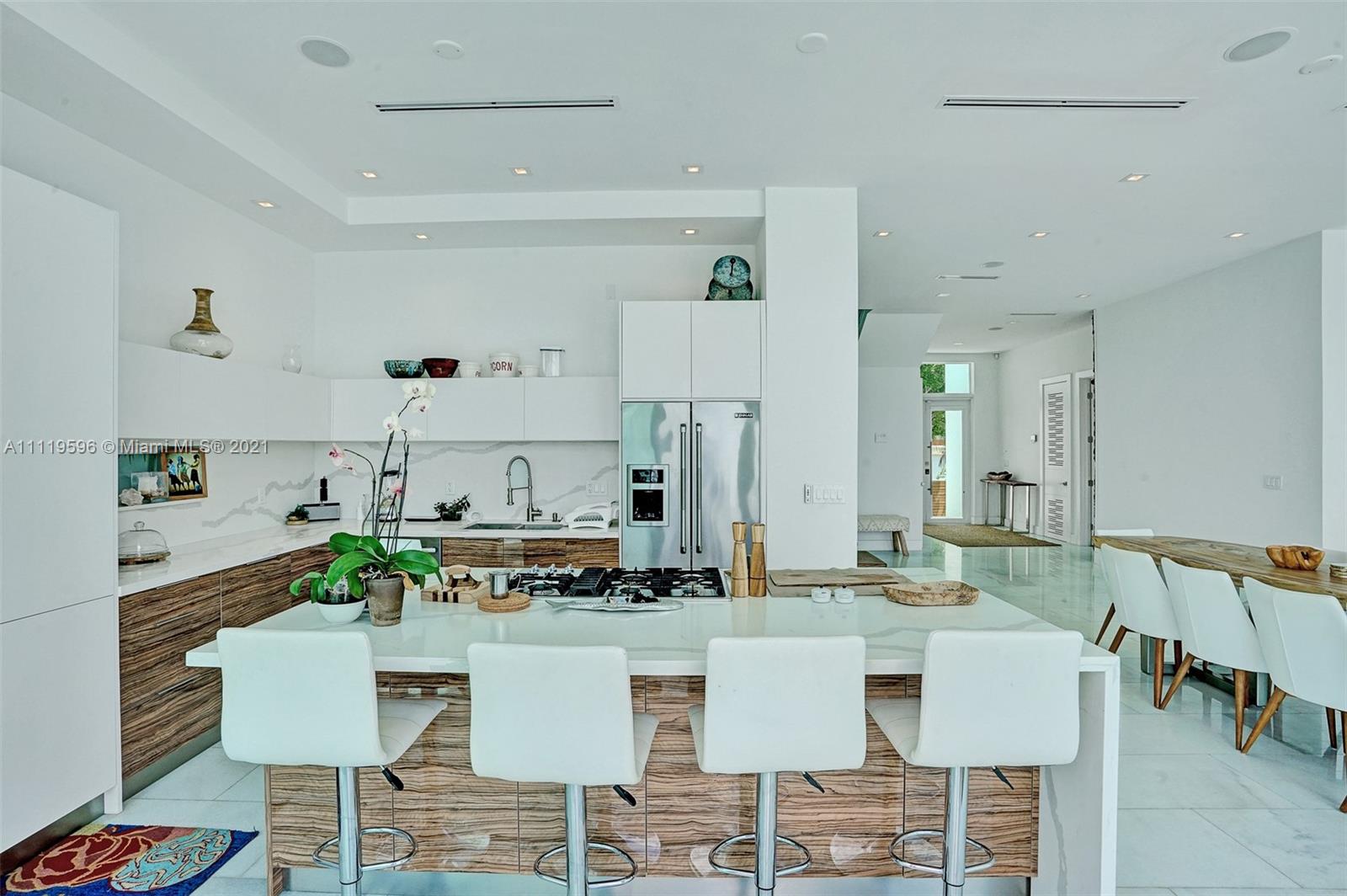 7830 Miami View Dr -, North Bay Village, Florida 33141, 5 Bedrooms Bedrooms, ,5 BathroomsBathrooms,Residentiallease,For Rent,7830 Miami View Dr -,A11119596